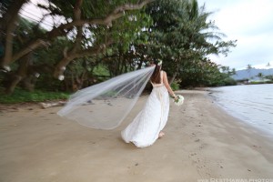 Kaneohe Beach Wedding Oahu Hawaii photos by Pasha www.BestHawaii.photos 123120160019